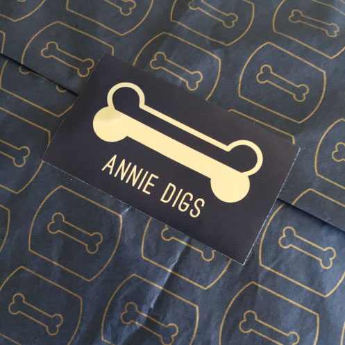 DesignGood custom tag design for Annie Digs